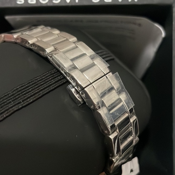 Marc Jacobs Women's MJ3566 'Roxy' Stainless Steel Watch - Picture 9 of 9